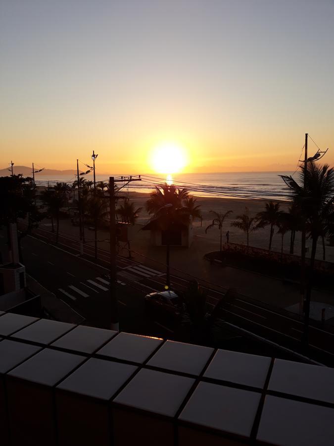 Frente Para O Mar - Vista Espetacular De Todos Os Comodos Praia Grande  Exteriör bild